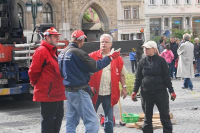 Letzte Abstimmung. Wie machen wir´s?Na, wie immer!