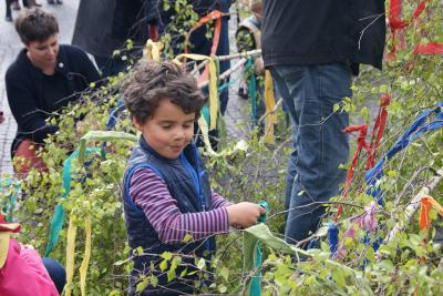 auch der Nachwuchs hilft